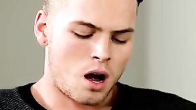 Gay Twink School Boys: Passionate Sex in the Tube!