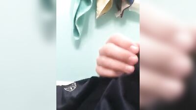 Gay Amateur Cum Shots Handjob: A Little Boys Porn Adventure!