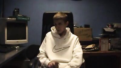 Hoodie Cam Boy - Web-Cam Amature Gay Porn Cumming Delights!