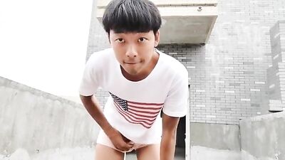 Chinese Teen Outdoor Masturbation