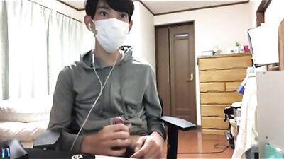 Asian Cutie Cums in Paper Towel - Masked Amateur Handjob