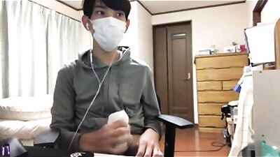 Asian Cutie Cums in Paper Towel - Masked Amateur Handjob