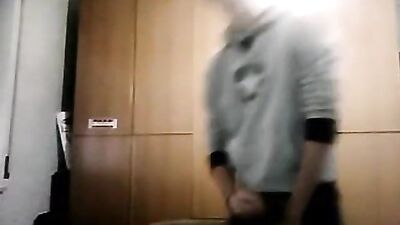 Gangbang: 2 Friends and Endless Cumshots!