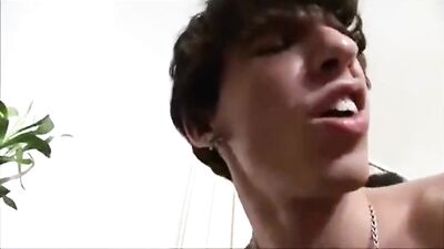 Bareback Big Cocks Cum Shots: He Paid 3 Guys for Raw Sex!