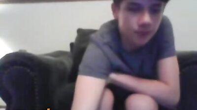 Cum Shots Handjob Solo - The Hottest Cute Guy on Camera!