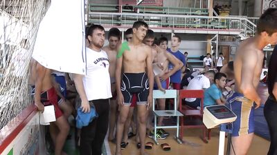 Gay Muscle Wrestling: Weighing In