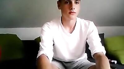 Big Cocks Cum Shots Handjob: The Ultimate Gay Porn Experience!