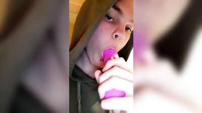 A boy who loves to fuck his dildo