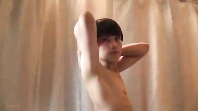 Simon a handsome 18 year old masturbates