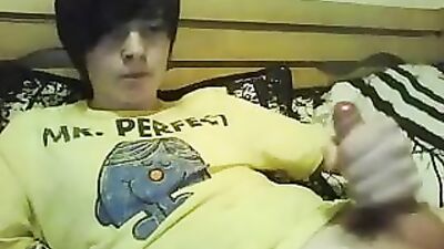 My mom bought me this shirt