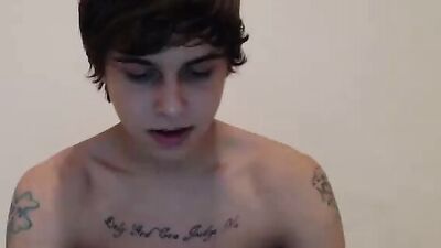 Wank & Show Ass On Cam