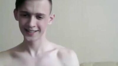 Smooth, shaved camboy cums
