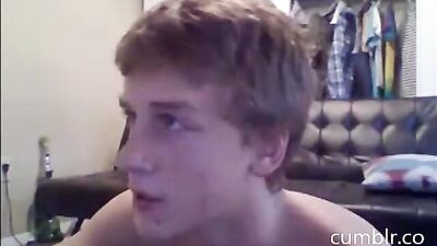 Sexy and Hoooot teen boy very smooth on cam