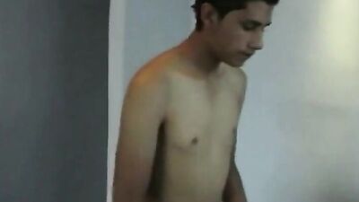 Gangbang Boys: Web-Cam Amature Bareback Fucking