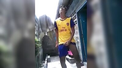 Soccer Twink Goes Wild - Cum Shot Explosion!