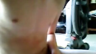 Young Cutie Webcam Solo: Hardcore Floor Fun