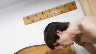 Bareback Twinks: An Explosive Gay Porn Video with Endless Pleasure!