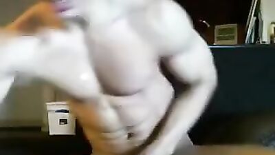 Frat Boy Webcam Chat: Muscle Boys Solo One-on-one with the hottest fraternity brothers in town!