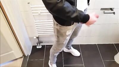 Huge Cumshot in the Toilet - The Ultimate Gay Porn Experience