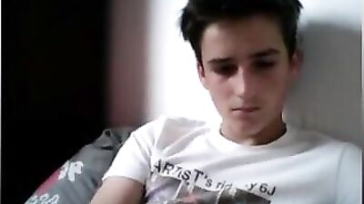 Young Gay Porn Star Jo Showcase on Web-Cam