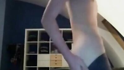 Curly Boy Web-Cam Fun: Jonas Cum Show