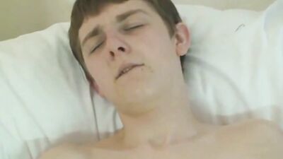 Young Hand: Daveys Amateur Adventure