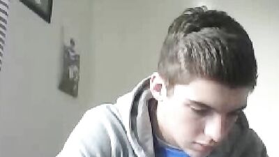 Gay Web-Cam Solo Showdown - Lay back and show it!