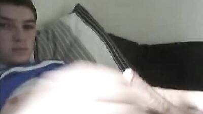 Gay Web-Cam Solo Showdown - Lay back and show it!