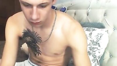 Tattooed Hunk Online: Webcam Sexcapades Unleashed!