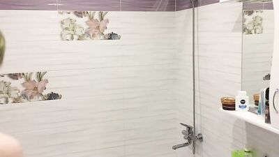 Shower Boy Redefined - Exploring Amateur Web-Cams Best Kept Secret!