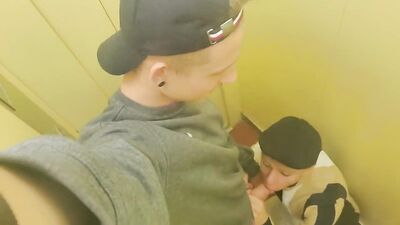 Gay Boys Elevator Fun: Amateur Blonds Oral Adventure!