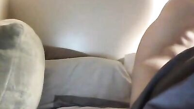 Night Light Jerk-Off Webcam: Hardcore Gay Porn Action!