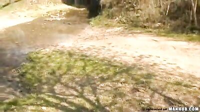 Fellation en pleine nature