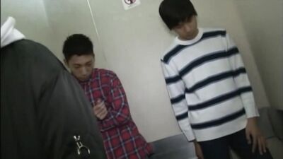 Elevator Ride with Tomo: Public Outside Encounter!