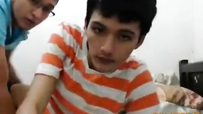 GayPornVideo: Couple Surfing the Web