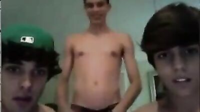 School Boys Web-Cam Group Amateur Porn - We all get a turn!