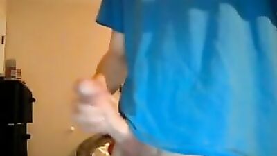 Big Cocks Solo Web-Cam Boy with a Giant Cock: The Ultimate Gay Porn Experience!