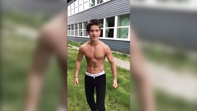 Cocky Amateur Bodybuilder Shows Off His Hardcore Gym Routine!