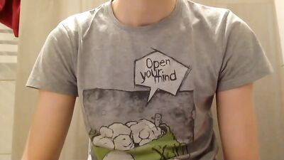 Gay Porn Jo: Handsome Lad Web-Cam Bathroom Experience