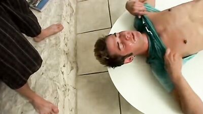 Kinky Games in Living Room: Cum Shots Fetish Oral