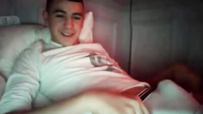 Two Cam Cumming Buddies: Explosive Fun Solo Moments!