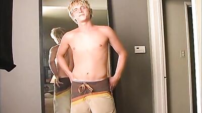 Handsome and Young Blond Amateurs Take Control in Porn - I like it