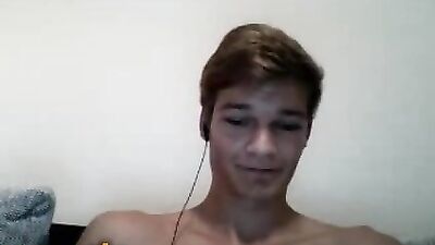 Beat My Meat Web-Cam Solo: The Ultimate Gay Porn Experience!