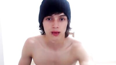 Horny Twink Cumshots and Handjobs: The Ultimate Experience!