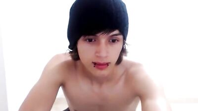 Horny Twink Cumshots and Handjobs: The Ultimate Experience!