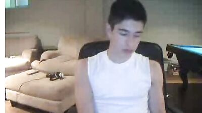 Jerking Off On Webcam #10: The Ultimate Handjob Solo Experience!