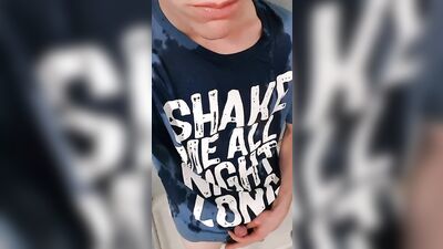 Wet & Wild: A Web-Cam Fetish Solo for Gay Porn Lovers!