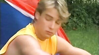 Hot Barebackers - The Ultimate Cumshot Showdown