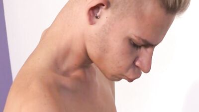 Gay Porn: Bareback Bliss with Cute Blond Boy - Explore the excitement of unprotected sex in this hot video!