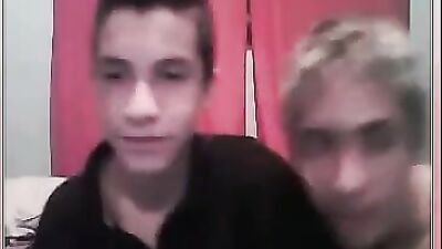 Gay Porn Web Cam Three Horny Friends - Fun Solo Video